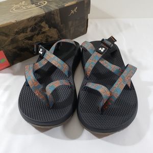 NWT CHACO STRAPPY SANDALS WOODSTOCK NATIVE BLUE